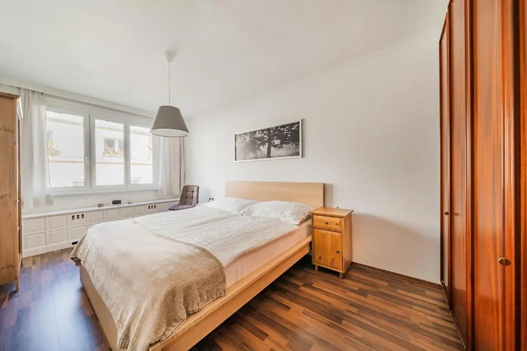 Feelhome-Karmeliterviertel-6 Gaeste-Wifi-Smart Tv Wien